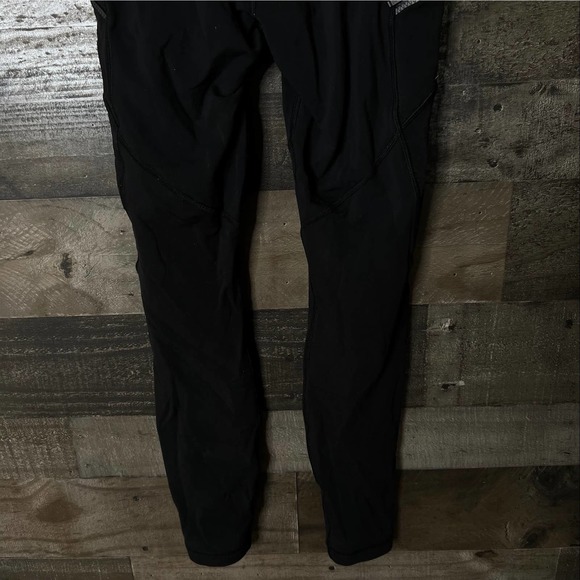 SOLD Lululemon Toasty Tech Tight II 6 - Picture 8 of 8